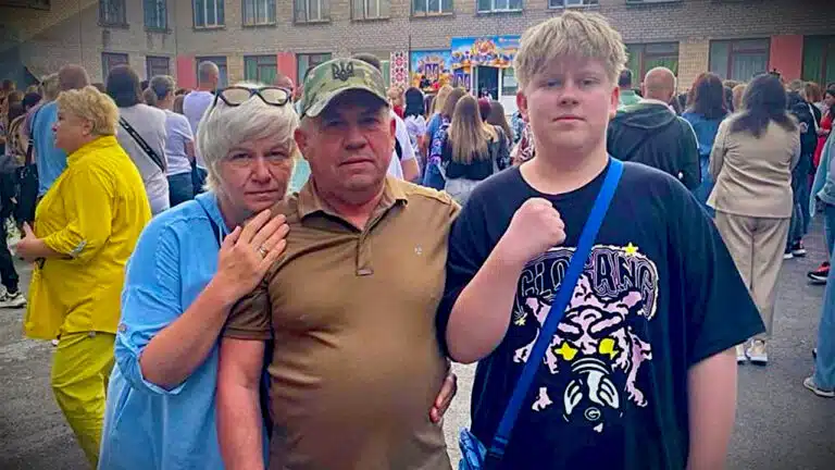«Сталеві Левенята» йдуть до школи!